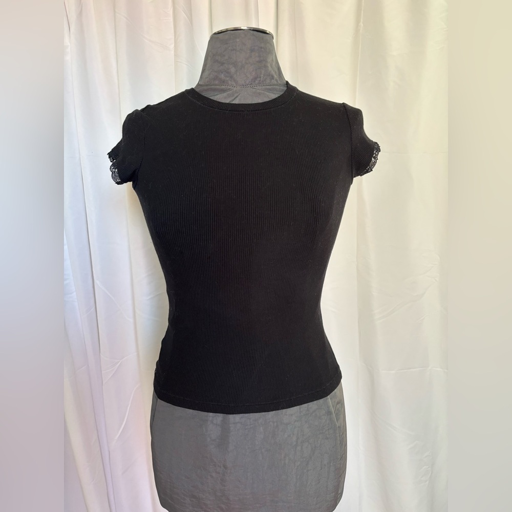 Skims Soft Lounge Lace Black T-Shirt, Size S